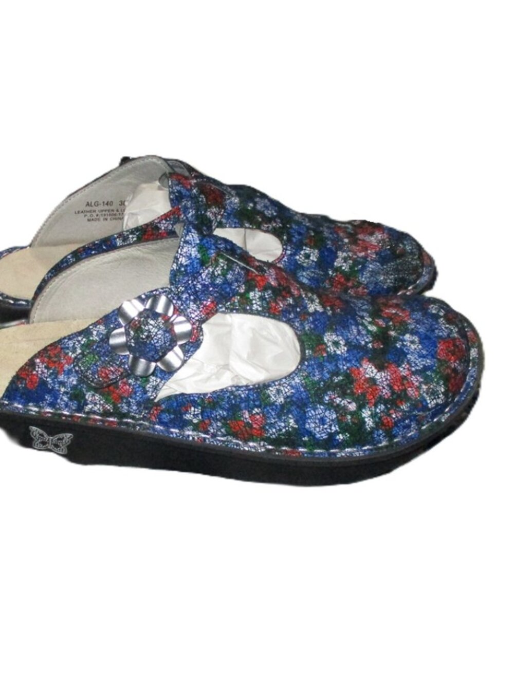 Alegria ALG - 140 Red White Blue Watercolor Flowers 38  8- 8.5